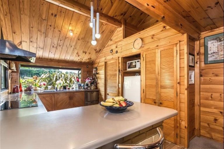 Photo of property in 850 Tukairangi Road, Acacia Bay, Taupo, 3385
