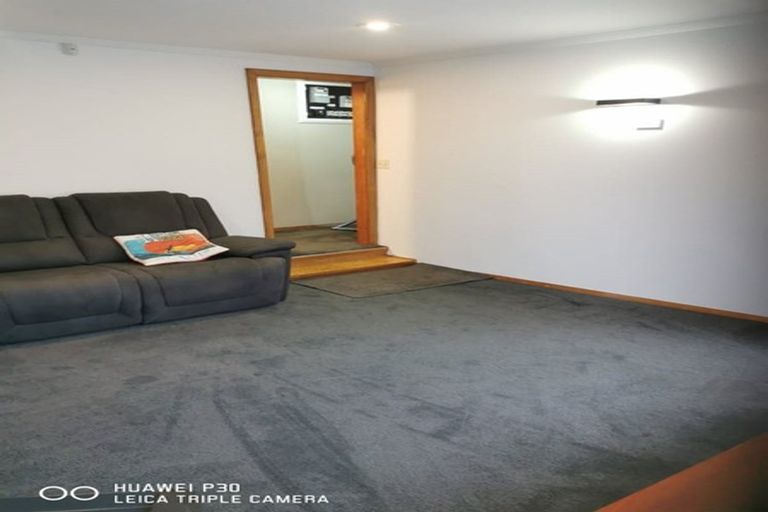 Photo of property in 63 Norton Park Avenue, Fairfield, Lower Hutt, 5011