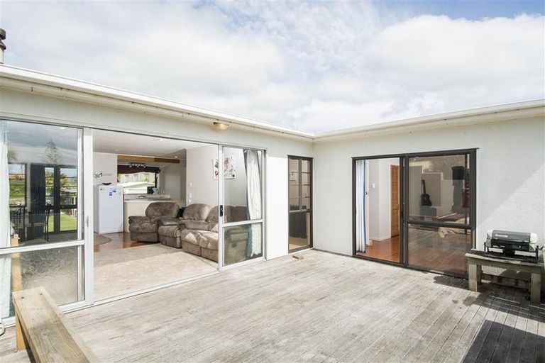 Photo of property in 1030 Papamoa Beach Road, Papamoa Beach, Papamoa, 3118