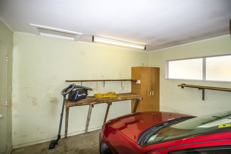 Photo of property in 33 Hereford Street, West End, Palmerston North, 4410