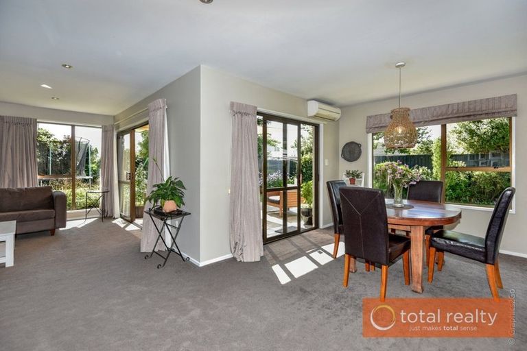 Photo of property in 20 Shamrock Place, Halswell, Christchurch, 8025
