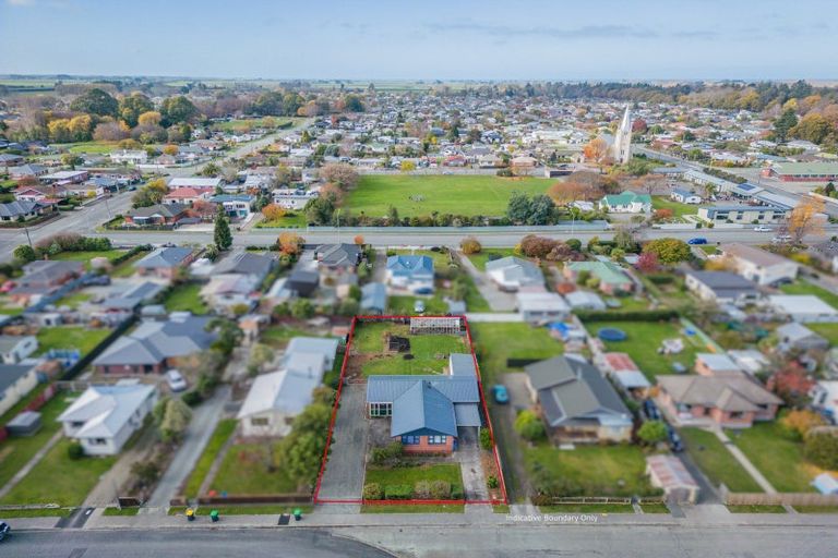 Photo of property in 14 Hamilton Street, Temuka, 7920
