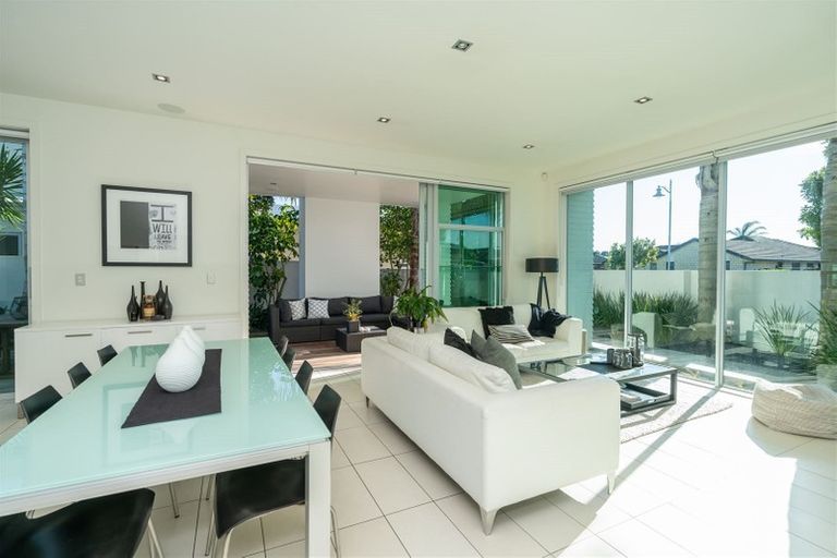 Photo of property in 2 Apollo Place, Rototuna North, Hamilton, 3210