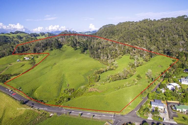 Photo of property in 94 Hahei Beach Road, Hahei, Whitianga, 3591