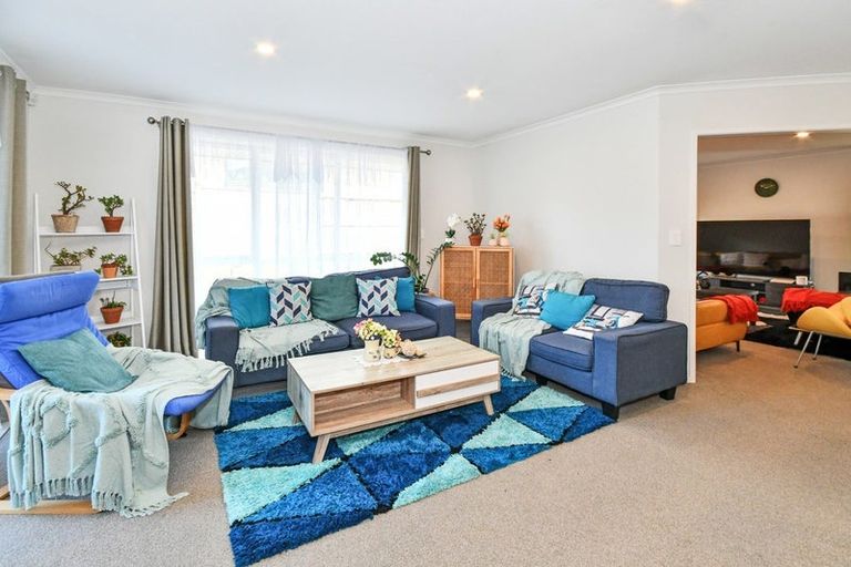 Photo of property in 12 Helenvale Crescent, Pokeno, 2402