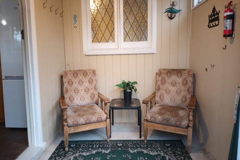 Photo of property in 9 Gladstone Street, Westport, 7825