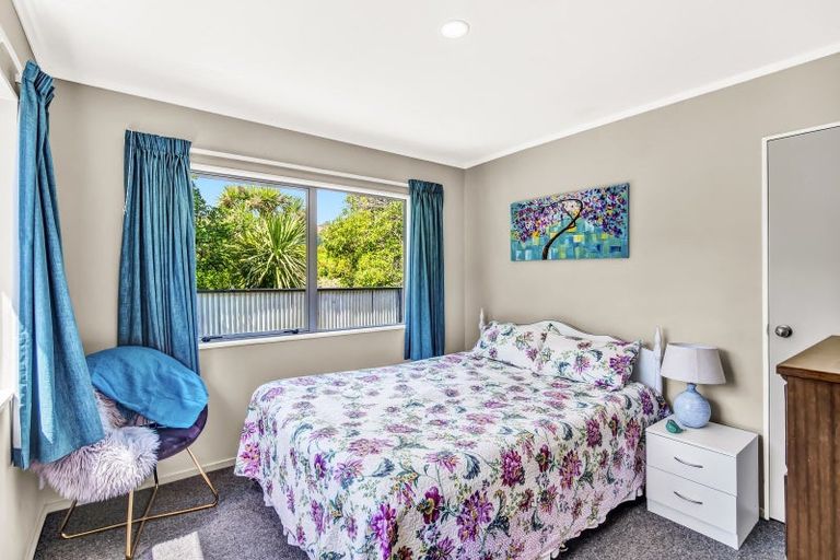 Photo of property in 64 Poplar Avenue, Raumati South, Paraparaumu, 5032