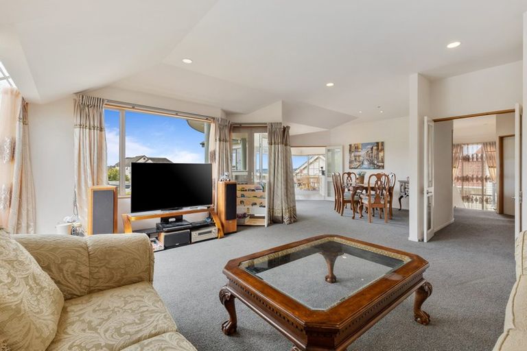 Photo of property in 1/10 Midway Avenue, Castor Bay, Auckland, 0620