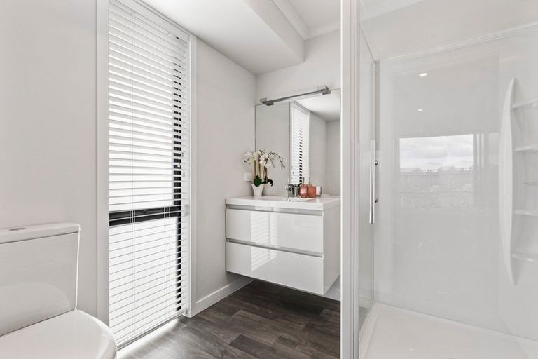 Photo of property in 318 Lakes Boulevard, Pyes Pa, Tauranga, 3112