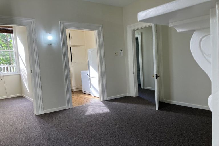 Photo of property in 2/25 Clifton Terrace, Kelburn, Wellington, 6012