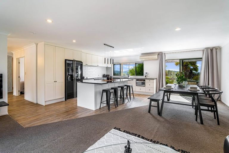 Photo of property in 46 Broadwood Rise, Kumeu, 0892