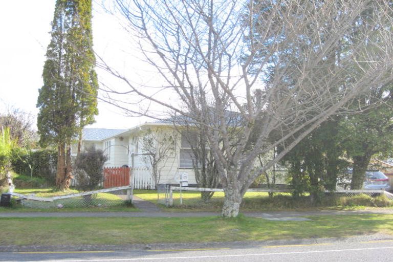 Photo of property in 25 Te Rangitautahanga Road, Turangi, 3334