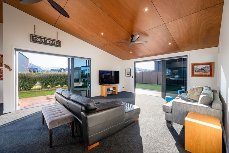 Photo of property in 37 Pounamu Avenue, Albert Town, Wanaka, 9305