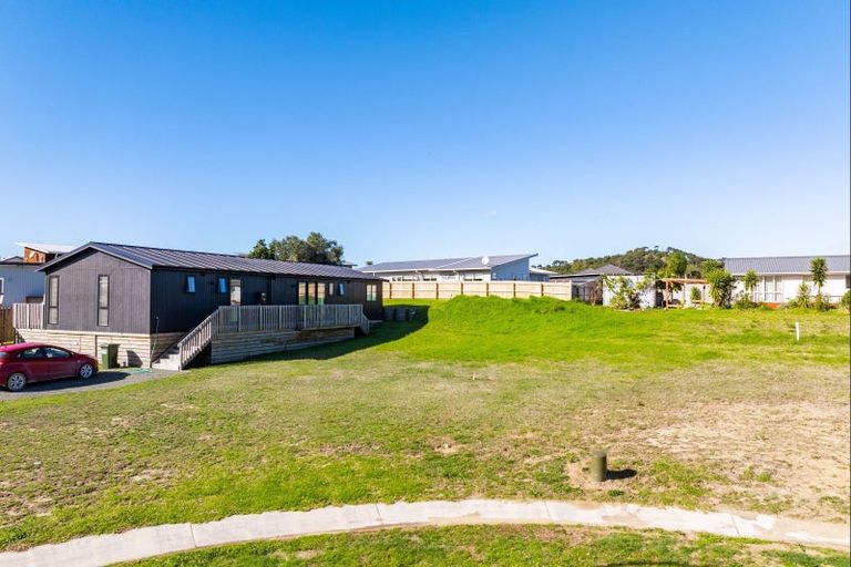 Photo of property in 46 Marram Place, Mangawhai Heads, Mangawhai, 0505
