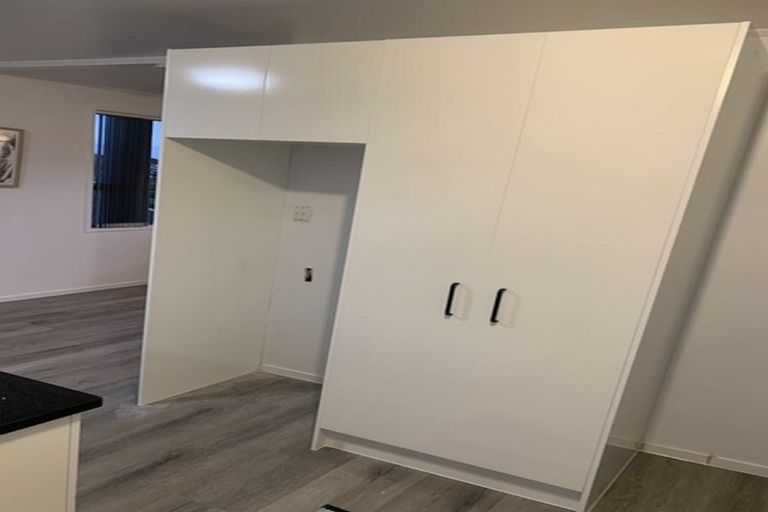 Photo of property in 41 Mcquarrie Avenue, Wattle Downs, Auckland, 2103