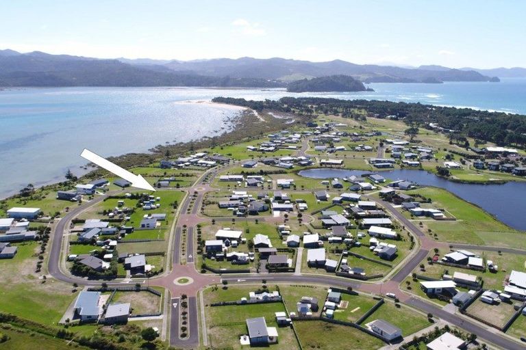 Photo of property in 150 Harbour Drive, Matarangi, Whitianga, 3592