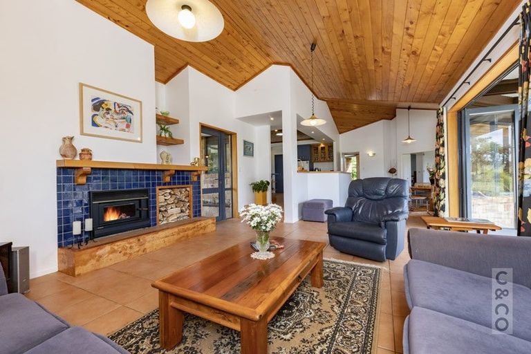 Photo of property in 1226 State Highway 16, Waimauku, 0883