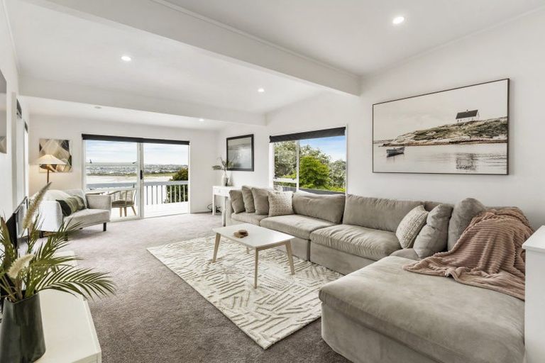 Photo of property in 36 Telstar Place, Beach Haven, Auckland, 0626