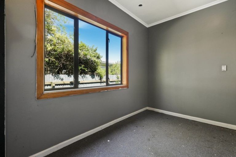 Photo of property in 105 Smith Street, Woolston, Christchurch, 8062