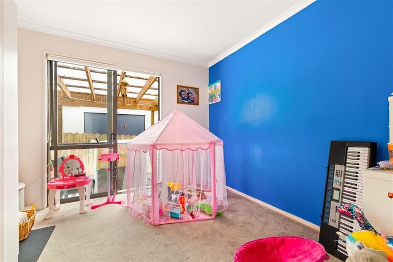 Photo of property in 37 Lazurite Drive, Westgate, Auckland, 0614
