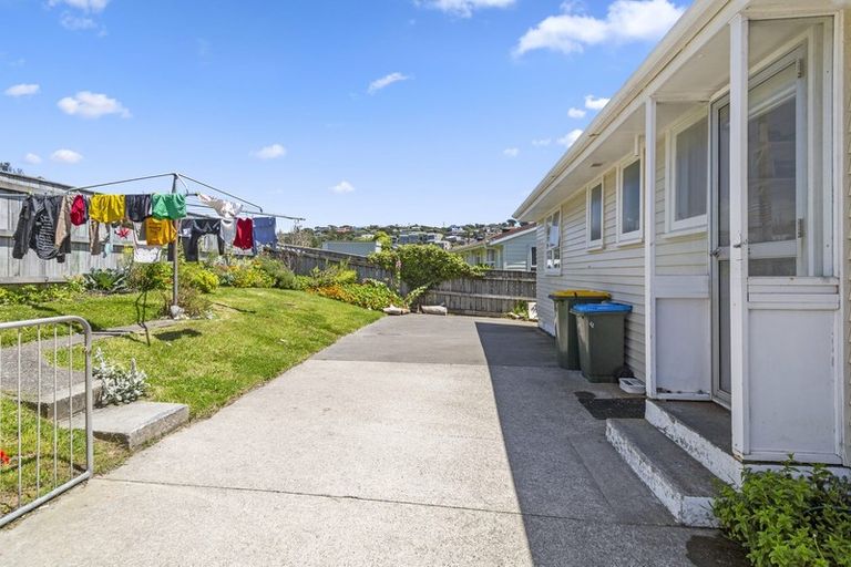 Photo of property in 24 Matatiro Street, Titahi Bay, Porirua, 5022
