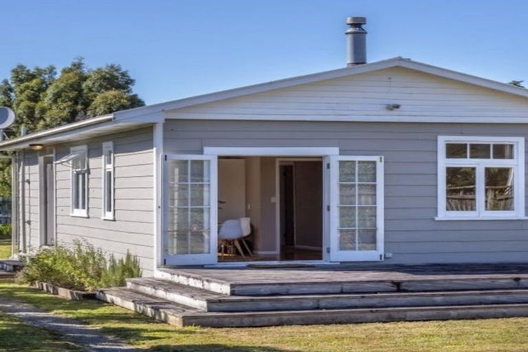 Photo of property in 53 Waite Street, Featherston, 5710