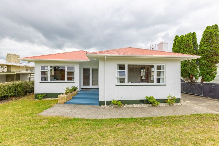 Photo of property in 68 Purnell Street, College Estate, Whanganui, 4500