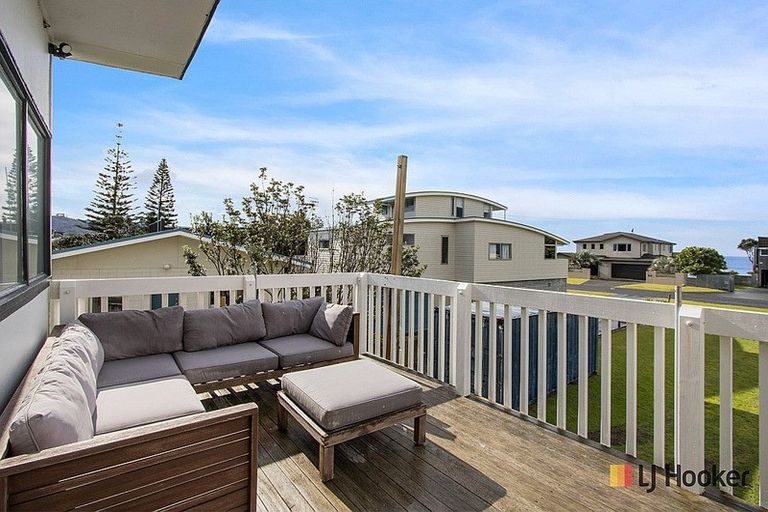 Photo of property in 17 The Loop, Waihi Beach, 3611