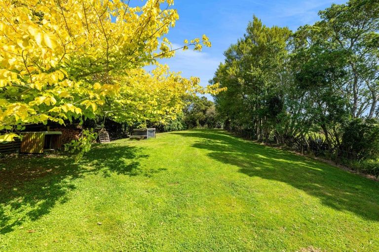 Photo of property in 115 Alfred Road, Egmont Village, New Plymouth, 4371