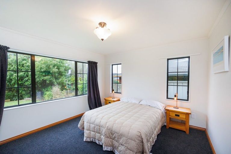 Photo of property in 11 Woodgate Court, Fitzherbert, Palmerston North, 4410