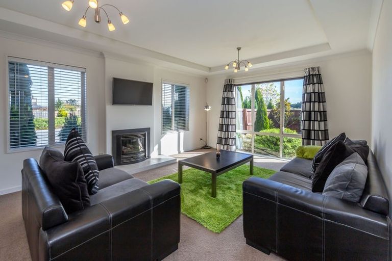 Photo of property in 32 Wilfield Drive, West Melton, 7618