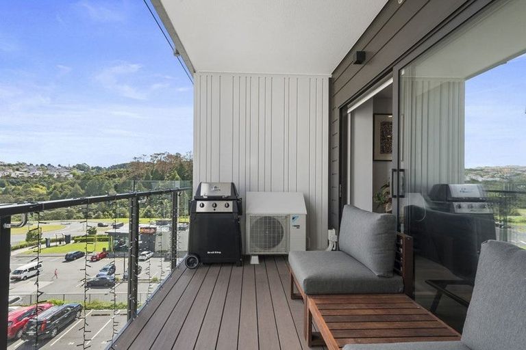 Photo of property in 314/3 Kaipiho Lane, Albany, Auckland, 0632