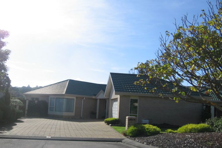 Photo of property in 9 Mariners Way, Whitby, Porirua, 5024