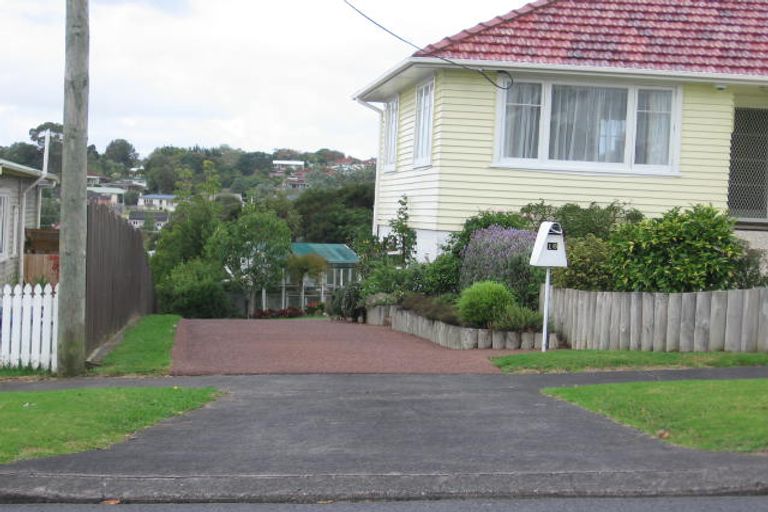 Photo of property in 16 Ambler Avenue, Glen Eden, Auckland, 0602