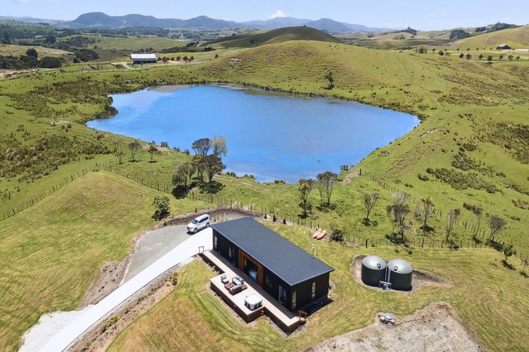 Photo of property in 144 Takahoa Drive, Kaiwaka, 0573