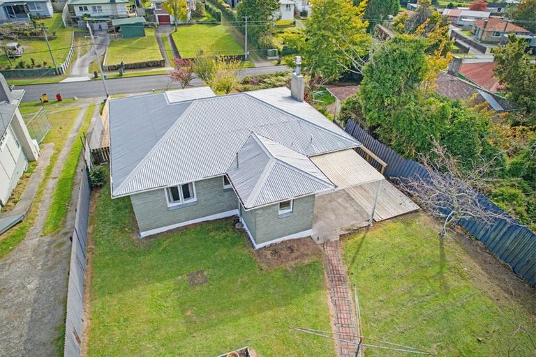 Photo of property in 71 Meadowbank Crescent, Fordlands, Rotorua, 3015
