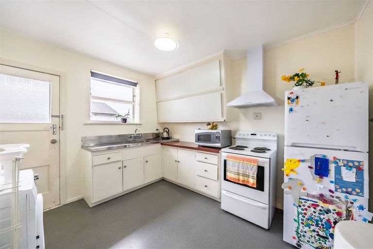 Photo of property in 264b Fergusson Drive, Heretaunga, Upper Hutt, 5018