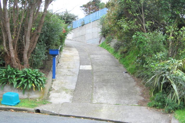 Photo of property in 6 Braemar Terrace, Johnsonville, Wellington, 6037