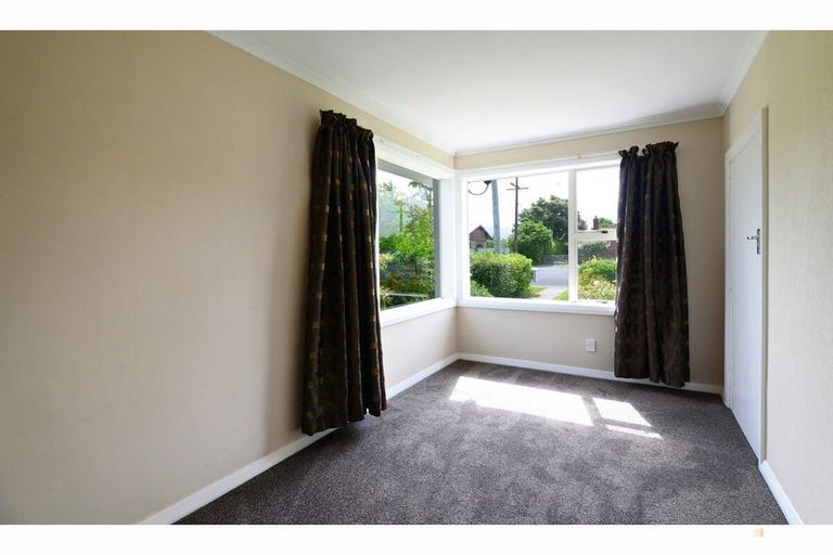 Photo of property in 43 Harris Street, Waimate, 7924