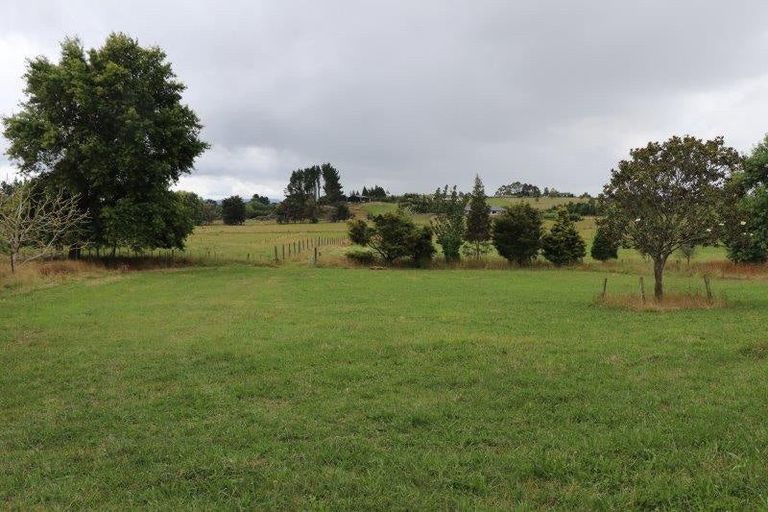 Photo of property in 2220 Kakaramea Road, Ngahinapouri, Hamilton, 3290