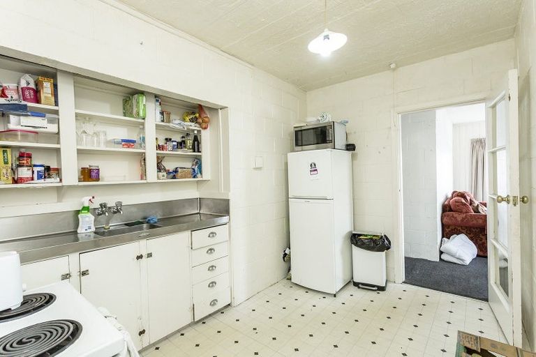 Photo of property in 28 Smith Street, Dunedin Central, Dunedin, 9016