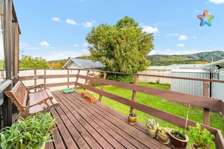 Photo of property in 42 Coast Road, Wainuiomata, Lower Hutt, 5014