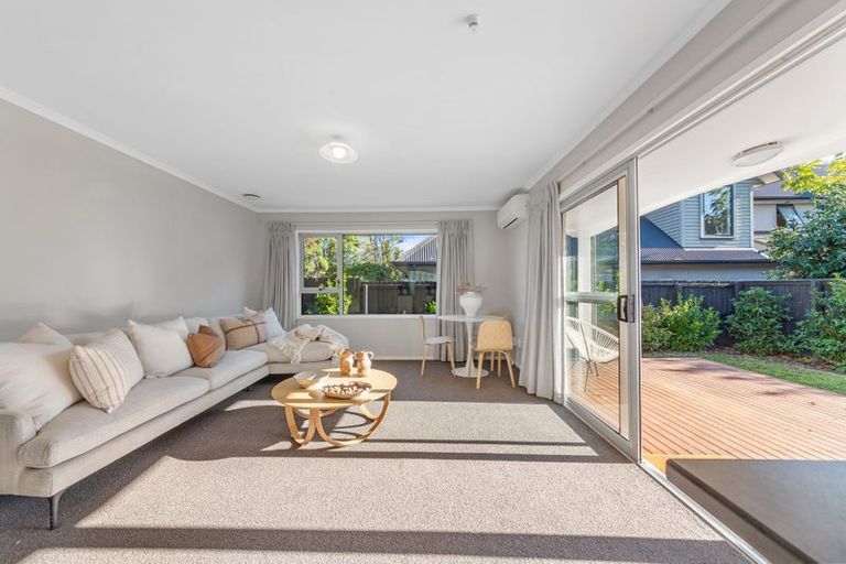 Photo of property in 2/9 Somme Street, St Albans, Christchurch, 8014