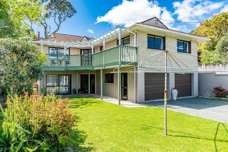 Photo of property in 11 Marsh Street, Ruakaka, 0116