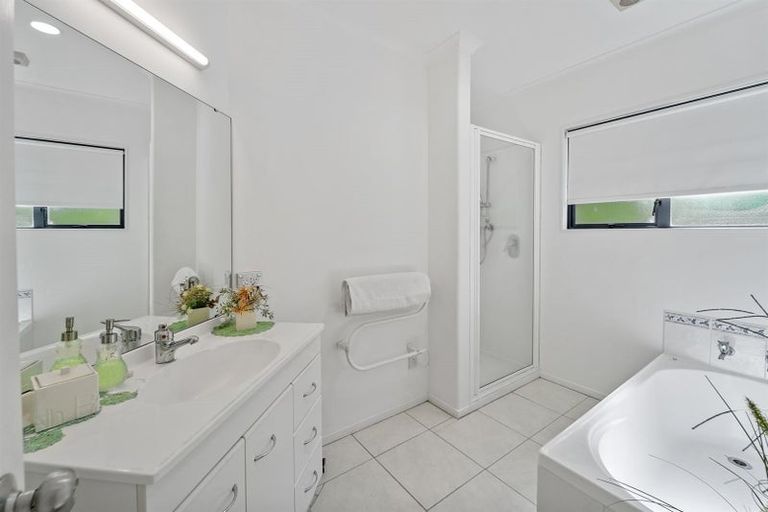 Photo of property in 63 Kensington Terrace, Gulf Harbour, Whangaparaoa, 0930