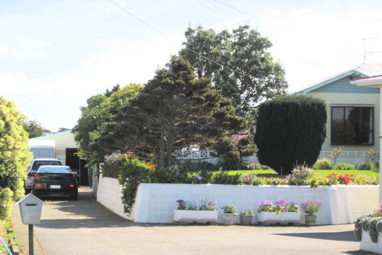 Photo of property in 106 Puriri Street, Gonville, Whanganui, 4501