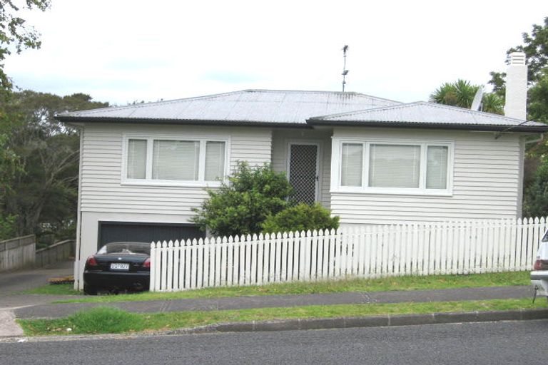 Photo of property in 1/93 Stanley Road, Glenfield, Auckland, 0629
