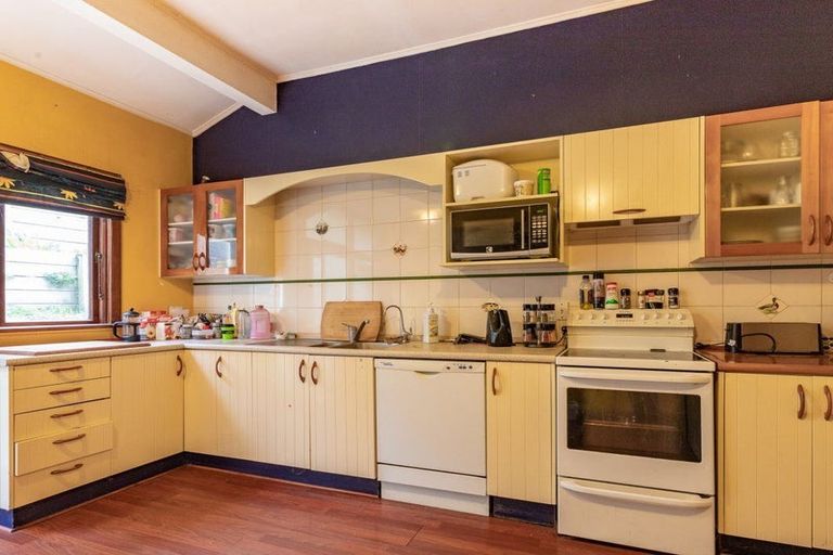 Photo of property in 72 Glen Road, The Glen, Dunedin, 9011