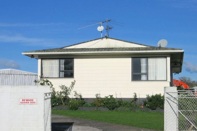 Photo of property in 16 Rimini Place, Clover Park, Auckland, 2023