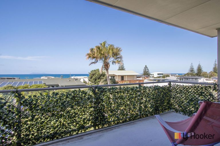 Photo of property in 55 Seaforth Road, Waihi Beach, 3611